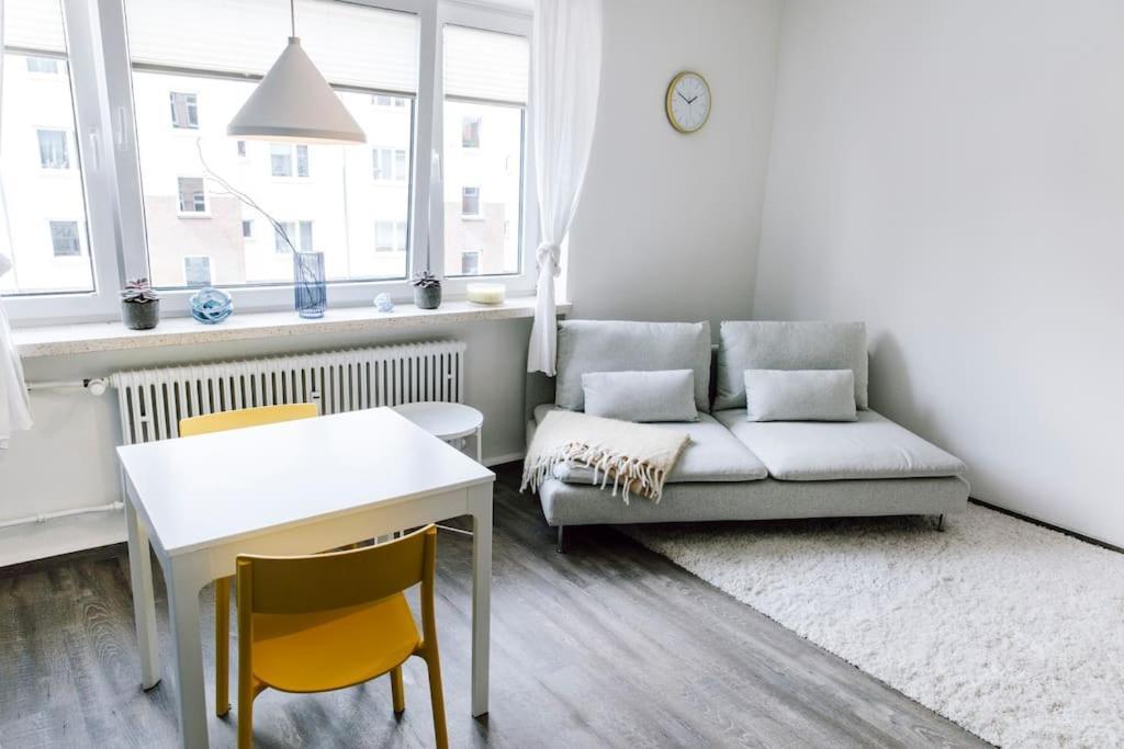 Mitten Im Zentrum Mit 24H Check-In 基尔 外观 照片