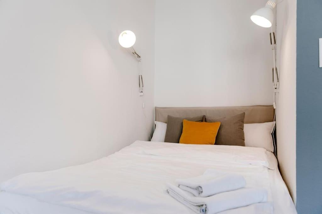 Mitten Im Zentrum Mit 24H Check-In 基尔 外观 照片